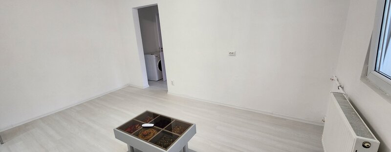 Brancoveanu, semenic, stradal, et. 3, renovat complet.